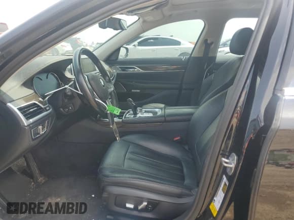 ✅ 2017 BMW 7 Series 740i • VIN: WBA7E2C57HG739885 • Лот: 50418965. Опубликован ранее на Copart с пробегом 109 823 миль. Бесплатный доступ к архиву аукционных продаж из США и подробный отчёт об истории автомобиля на DreamBid. Изображение 7.