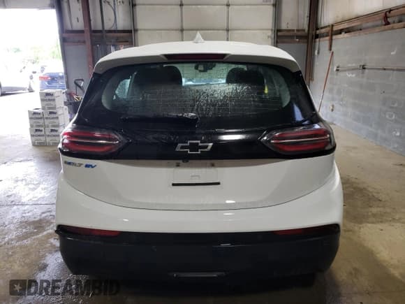 ✅ 2023 Chevrolet Bolt EV 1LT • VIN: 1G1FW6S00P4144684 • Lot: 53623094. Wystawiony na Copart z przebiegiem 19 984 mil. Bezpłatny archiwum sprzedaży aukcyjnych z USA i szczegółowy raport historii pojazdu na DreamBid. Zdjęcie 6.