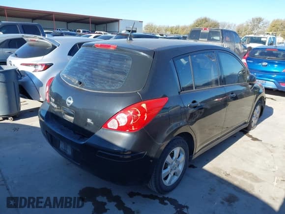 ✅ 2009 Nissan Versa S • VIN: 3N1BC13E49L410445 • Lot: 43905477. Listed on IAAI with 151,924 mi. Free auction sales archive from the USA and detailed vehicle history report at DreamBid. Image 4.