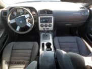 ✅ 2010 Dodge Challenger SE • VIN: 2B3CJ4DV3AH255117 • Lot: 42146065. Wystawiony na Copart z przebiegiem 268 003 mil. Bezpłatny archiwum sprzedaży aukcyjnych z USA i szczegółowy raport historii pojazdu na DreamBid. Zdjęcie 8.