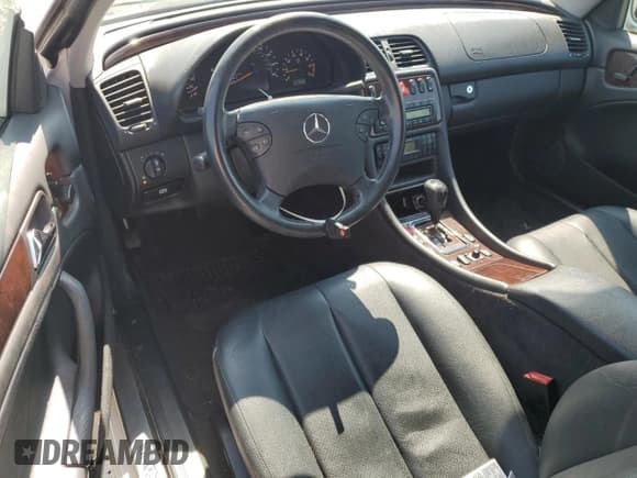 ✅ 2001 Mercedes-Benz CLK 320/430 • VIN: WDBLK65G71T088012 • Lot: 66435335. Wystawiony na Copart z przebiegiem 41 625 mil. Bezpłatny archiwum sprzedaży aukcyjnych z USA i szczegółowy raport historii pojazdu na DreamBid. Zdjęcie 8.