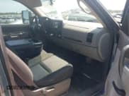 ✅ 2011 Chevrolet Silverado 2500HD Work Truck • VIN: 1GC2CVCG8BZ288161 • Лот: 43196216. Опубликован ранее на IAAI с пробегом 316 982 миль. Бесплатный доступ к архиву аукционных продаж из США и подробный отчёт об истории автомобиля на DreamBid. Изображение 5.