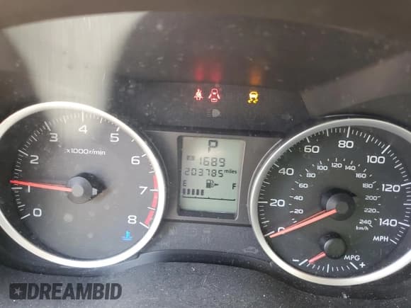 ✅ 2013 Subaru Crosstrek Premium • VIN: JF2GPACC2D2212609 • Lot: 66839735. Wystawiony na Copart z przebiegiem 203 785 mil. Bezpłatny archiwum sprzedaży aukcyjnych z USA i szczegółowy raport historii pojazdu na DreamBid. Zdjęcie 9.