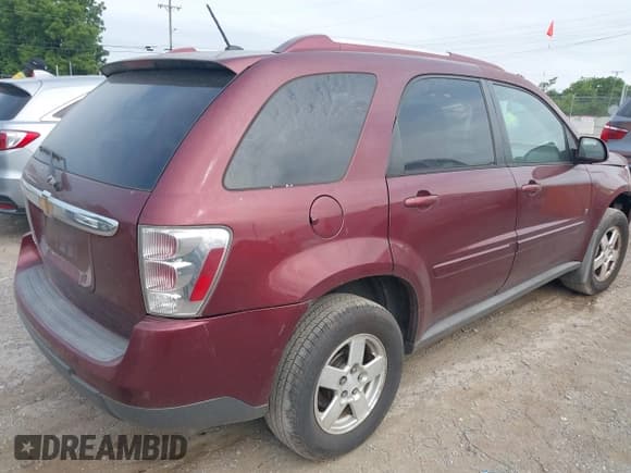 ✅ 2007 Chevrolet Equinox LT • VIN: 2CNDL63F576021726 • Лот: 42835579. Опубликован ранее на IAAI с пробегом 277 592 миль. Бесплатный доступ к архиву аукционных продаж из США и подробный отчёт об истории автомобиля на DreamBid. Изображение 4.