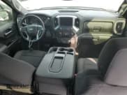 ✅ 2021 Chevrolet Silverado 1500 LT • VIN: 1GCUYDED3MZ186602 • Lot: 68832124. Wystawiony na Copart z przebiegiem 71 156 mil. Bezpłatny archiwum sprzedaży aukcyjnych z USA i szczegółowy raport historii pojazdu na DreamBid. Zdjęcie 8.