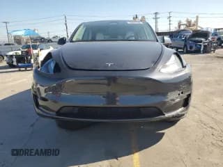 ✅ 2024 Tesla Model Y Long Range • VIN: 7SAYGDEE1RF062096 • Lot: 90055385. Listed on Copart with 27,697 mi. Free auction sales archive from the USA and detailed vehicle history report at DreamBid. Image 5.