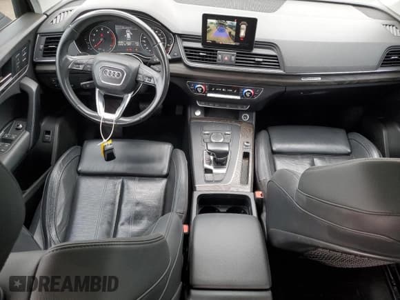 ✅ 2018 Audi Q5 Premium Plus • VIN: WA1BNAFY9J2024844 • Lot: 82338575. Listed on Copart with 92,440 mi. Free auction sales archive from the USA and detailed vehicle history report at DreamBid. Image 8.