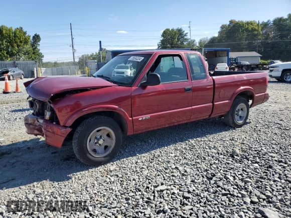 1995 Chevrolet S-10 LS с VIN 1GCCS19Z6SK233614, выставлен на аукционе Copart как лот 70534234 с пробегом 195 443 миль миль и Списание • Salvage title. История ставок и продаж доступна на DreamBid. Изображение 1.