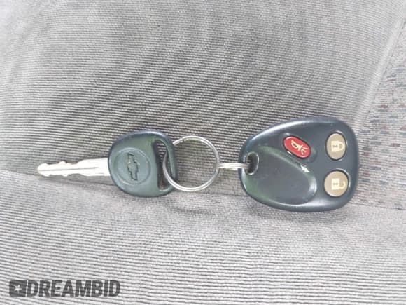 ✅ 2003 Chevrolet Suburban LS • VIN: 1GNFK16Z33J223820 • Лот: 43074086. Опубликован ранее на IAAI с пробегом 307 113 миль. Бесплатный доступ к архиву аукционных продаж из США и подробный отчёт об истории автомобиля на DreamBid. Изображение 11.