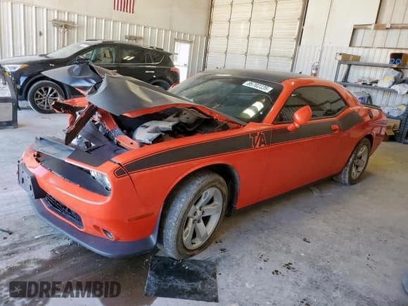 ✅ 2020 Dodge Challenger R/T • VIN: 2C3CDZBT1LH188979 • Lot: 85703335. Wystawiony na Copart z przebiegiem 49 443 mil. Bezpłatny archiwum sprzedaży aukcyjnych z USA i szczegółowy raport historii pojazdu na DreamBid. Zdjęcie 1.
