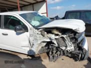 ✅ 2019 Chevrolet Colorado 2WD Work Truck • VIN: 1GCHSBEA2K1111298 • Lot: 43523952. Wystawiony na IAAI z przebiegiem 107 468 mil. Bezpłatny archiwum sprzedaży aukcyjnych z USA i szczegółowy raport historii pojazdu na DreamBid. Zdjęcie 6.