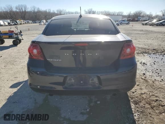 ✅ 2011 Dodge Avenger Lux • VIN: 1B3BD2FG1BN573221 • Лот: 84063974. Опубликован ранее на Copart с пробегом 171 163 миль. Бесплатный доступ к архиву аукционных продаж из США и подробный отчёт об истории автомобиля на DreamBid. Изображение 6.