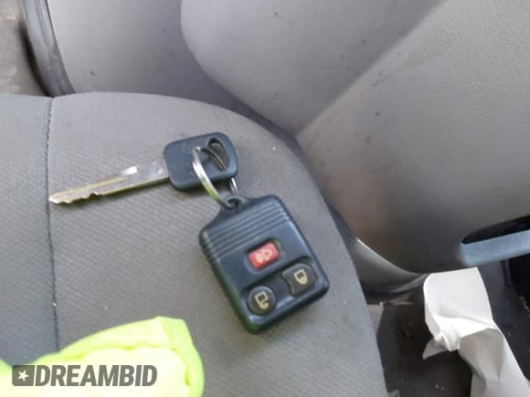 ✅ 2013 Ford Econoline Cargo Commercial • VIN: 1FTNE1EW6DDA59143 • Lot: 42942320. Listed on IAAI with 175,562 mi. Free auction sales archive from the USA and detailed vehicle history report at DreamBid. Image 11.