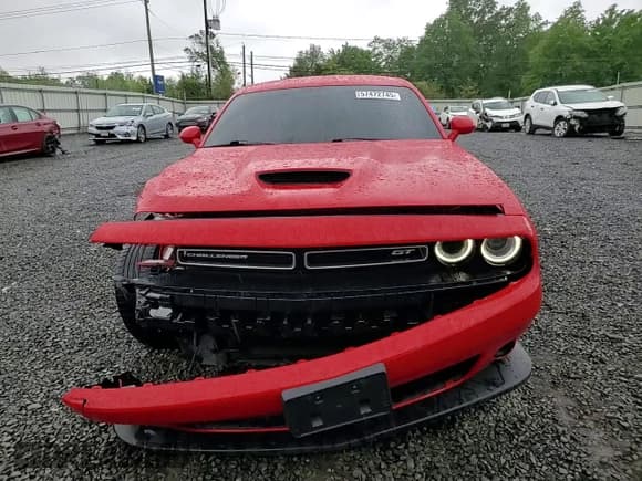 ✅ 2023 Dodge Challenger GT • VIN: 2C3CDZKG6PH609944 • Lot: 57472745. Wystawiony na Copart z przebiegiem 21 942 mil. Bezpłatny archiwum sprzedaży aukcyjnych z USA i szczegółowy raport historii pojazdu na DreamBid. Zdjęcie 13.