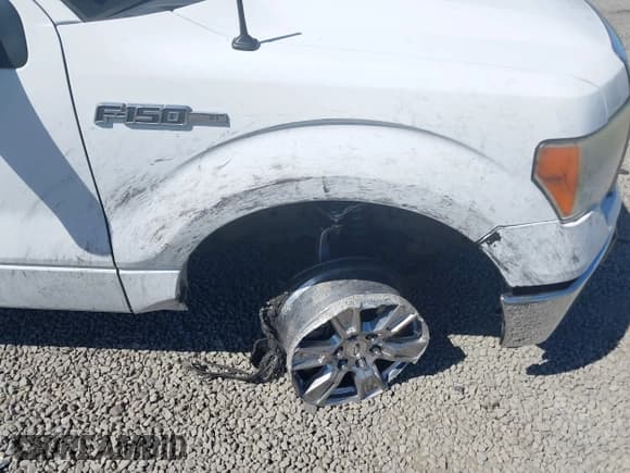 ✅ 2010 Ford F-150 XL • VIN: 1FTFX1EV7AKB35479 • Lot: 42737470. Listed on IAAI with Not provided. Free auction sales archive from the USA and detailed vehicle history report at DreamBid. Image 6.