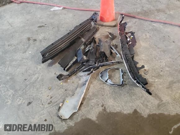 ✅ 2024 Volkswagen Atlas SEL • VIN: 1V2BR2CA9RC561466 • Lot: 81966225. Wystawiony na Copart z przebiegiem 2 867 mil. Bezpłatny archiwum sprzedaży aukcyjnych z USA i szczegółowy raport historii pojazdu na DreamBid. Zdjęcie 13.