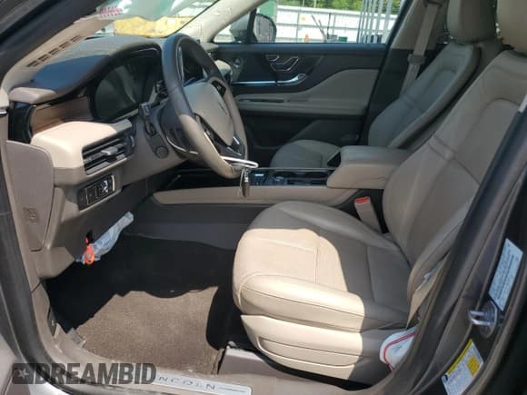 ✅ 2021 Lincoln Corsair Reserve • VIN: 5LMCJ2C92MUL03482 • Lot: 63692525. Wystawiony na Copart z przebiegiem 45 593 mil. Bezpłatny archiwum sprzedaży aukcyjnych z USA i szczegółowy raport historii pojazdu na DreamBid. Zdjęcie 7.