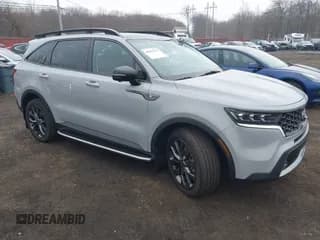 ✅ 2022 Kia Sorento SX • VIN: 5XYRKDLF3NG152106 • Lot: 41843157. Wystawiony na IAAI z przebiegiem 27 546 mil. Bezpłatny archiwum sprzedaży aukcyjnych z USA i szczegółowy raport historii pojazdu na DreamBid. Zdjęcie 1.