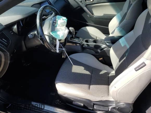 2014 Hyundai Genesis Coupe R-Spec z VIN KMHHT6KD1EU121452, wystawiony jako Copart lot #45922455 z przebiegiem Nie podano mil oraz Szkoda całkowita • Salvage title. Historia ofert i sprzedaży dostępna na DreamBid. Obrazek 7.