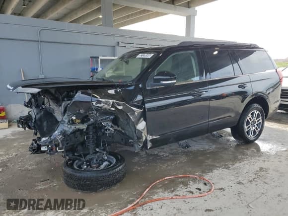 ✅ 2025 Ford Expedition Active • VIN: 1FMJU1J85SEA42622 • Лот: 92128565. Опубликован ранее на Copart с пробегом 6 130 миль. Бесплатный доступ к архиву аукционных продаж из США и подробный отчёт об истории автомобиля на DreamBid. Изображение 1.