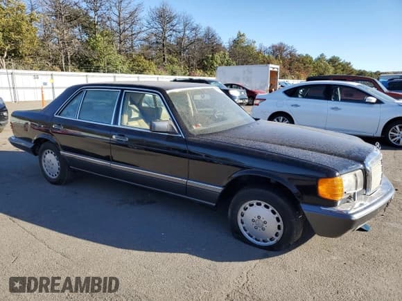 ✅ 1989 Mercedes-Benz 420 SEL • VIN: WDBCA35EXKA440707 • Lot: 75636164. Listed on Copart with 170,236 mi. Free auction sales archive from the USA and detailed vehicle history report at DreamBid. Image 4.