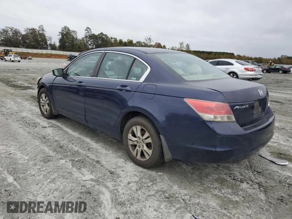 ✅ 2009 Honda Accord LX-P • VIN: 1HGCP26429A040264 • Lot: 89817935. Listed on Copart with 389,611 mi. Free auction sales archive from the USA and detailed vehicle history report at DreamBid. Image 2.