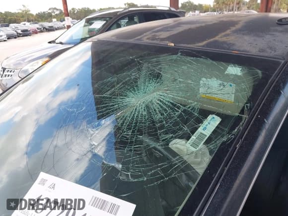 ✅ 2016 Nissan Sentra S • VIN: 3N1AB7AP2GY241872 • Лот: 43729479. Опубликован ранее на IAAI с пробегом 195 058 миль. Бесплатный доступ к архиву аукционных продаж из США и подробный отчёт об истории автомобиля на DreamBid. Изображение 15.