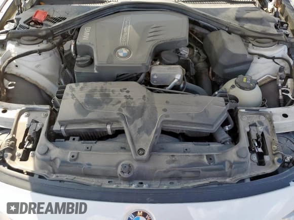 ✅ 2015 BMW 3 Series 328i • VIN: WBA3A5G51FNS82909 • Лот: 86053425. Опубликован ранее на Copart с пробегом Не указан. Бесплатный доступ к архиву аукционных продаж из США и подробный отчёт об истории автомобиля на DreamBid. Изображение 11.