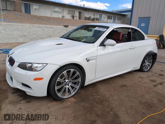 ✅ 2009 BMW M3 • VIN: WBSWL93559P332185 • Lot: 52967945. Listed on Copart with 155,839 mi. Free auction sales archive from the USA and detailed vehicle history report at DreamBid. Image 1.