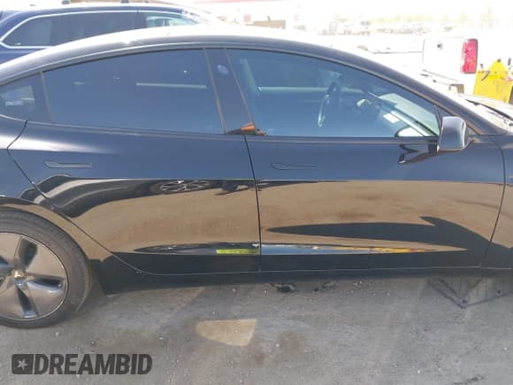 ✅ 2021 Tesla Model 3 Long Range • VIN: 5YJ3E1EB2MF065583 • Lot: 42067399. Wystawiony na IAAI z przebiegiem 52 333 mil. Bezpłatny archiwum sprzedaży aukcyjnych z USA i szczegółowy raport historii pojazdu na DreamBid. Zdjęcie 14.