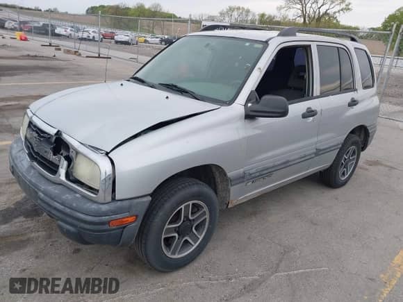 2003 Chevrolet Tracker с VIN 2CNBE134736919970, выставлен на аукционе IAAI как лот 42203446 с пробегом 158 872 миль миль и . История ставок и продаж доступна на DreamBid. Изображение 2.