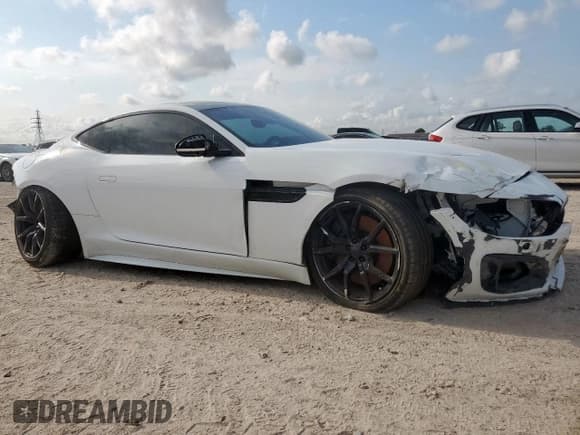 ✅ 2023 Jaguar F-Type R • VIN: SAJD51FE7PCK81414 • Lot: 67563405. Wystawiony na Copart z przebiegiem 5 333 mil. Bezpłatny archiwum sprzedaży aukcyjnych z USA i szczegółowy raport historii pojazdu na DreamBid. Zdjęcie 4.