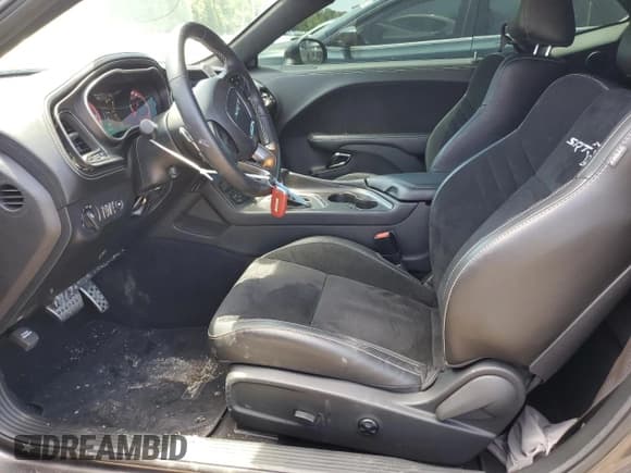 ✅ 2021 Dodge Challenger SRT Hellcat Redeye Widebody • VIN: 2C3CDZL92MH520819 • Lot: 53805975. Wystawiony na Copart z przebiegiem 9 688 mil. Bezpłatny archiwum sprzedaży aukcyjnych z USA i szczegółowy raport historii pojazdu na DreamBid. Zdjęcie 7.