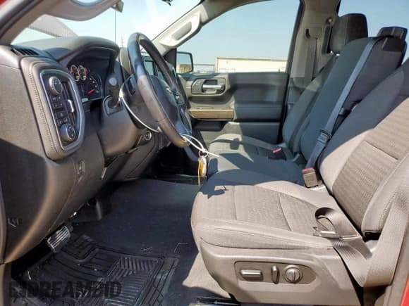 ✅ 2019 Chevrolet Silverado 1500 LT • VIN: 1GCUYDED3KZ144606 • Lot: 80203555. Wystawiony na Copart z przebiegiem 112 014 mil. Bezpłatny archiwum sprzedaży aukcyjnych z USA i szczegółowy raport historii pojazdu na DreamBid. Zdjęcie 7.