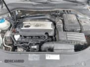 ✅ 2011 Volkswagen CC Sport • VIN: WVWMN7AN8BE718083 • Lot: 43747133. Wystawiony na IAAI z przebiegiem 105 956 mil. Bezpłatny archiwum sprzedaży aukcyjnych z USA i szczegółowy raport historii pojazdu na DreamBid. Zdjęcie 10.