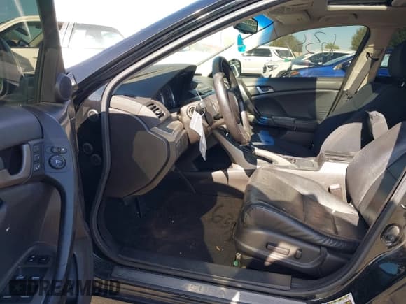 ✅ 2009 Acura TSX • VIN: JH4CU26659C030131 • Lot: 43736346. Listed on IAAI with 153,838 mi. Free auction sales archive from the USA and detailed vehicle history report at DreamBid. Image 5.