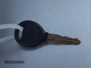 ✅ 2000 Jeep Cherokee • VIN: 1J4FF48S7YL271521 • Lot: 43825839. Listed on IAAI with 185,454 mi. Free auction sales archive from the USA and detailed vehicle history report at DreamBid. Image 11.