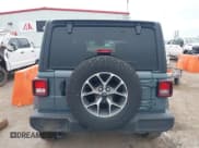 ✅ 2024 Jeep Wrangler Sport • VIN: 1C4PJXAN1RW120611 • Lot: 43155218. Wystawiony na IAAI z przebiegiem 7 817 mil. Bezpłatny archiwum sprzedaży aukcyjnych z USA i szczegółowy raport historii pojazdu na DreamBid. Zdjęcie 16.