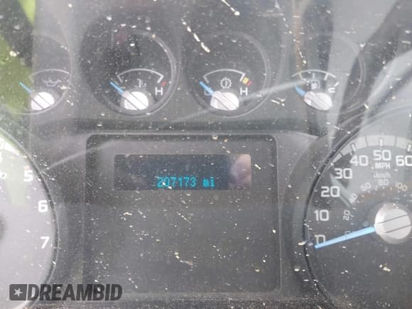 ✅ 2014 Ford F-250 XL • VIN: 1FT7X2A67EEA97829 • Lot: 42382968. Listed on IAAI with 207,173 mi. Free auction sales archive from the USA and detailed vehicle history report at DreamBid. Image 7.