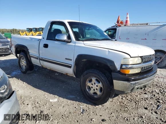 ✅ 2001 Chevrolet Silverado 1500 LS • VIN: 1GCEK14T41Z293733 • Лот: 74074914. Опубликован ранее на Copart с пробегом 266 504 миль. Бесплатный доступ к архиву аукционных продаж из США и подробный отчёт об истории автомобиля на DreamBid. Изображение 4.
