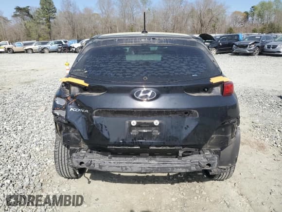 ✅ 2018 Hyundai Kona SE • VIN: KM8K12AA6JU186948 • Лот: 48997304. Опубликован ранее на Copart с пробегом 93 196 миль. Бесплатный доступ к архиву аукционных продаж из США и подробный отчёт об истории автомобиля на DreamBid. Изображение 6.