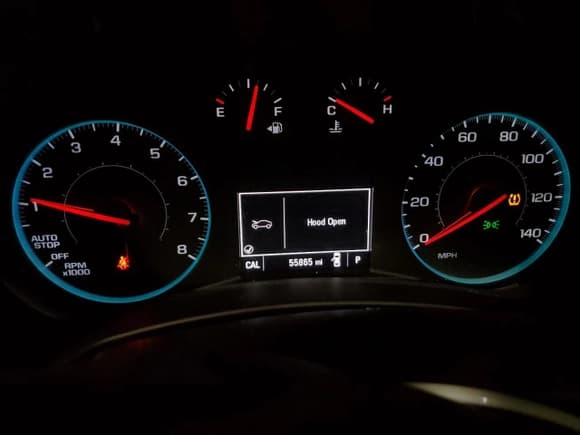 ✅ 2018 Chevrolet Equinox LS • VIN: 2GNAXREV4J6197117 • Lot: 85804864. Wystawiony na Copart z przebiegiem 55 865 mil. Bezpłatny archiwum sprzedaży aukcyjnych z USA i szczegółowy raport historii pojazdu na DreamBid. Zdjęcie 9.