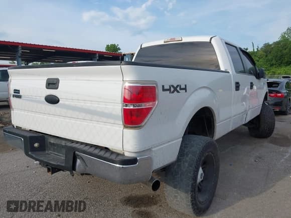 ✅ 2011 Ford F-150 XL • VIN: 1FTFW1EF5BFB24972 • Lot: 42156307. Listed on IAAI with 238,107 mi. Free auction sales archive from the USA and detailed vehicle history report at DreamBid. Image 4.