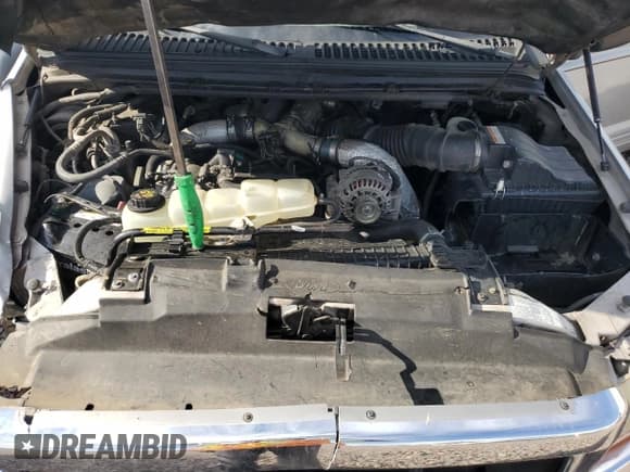 ✅ 2001 Ford Excursion XLT • VIN: 1FMNU40F11ED72890 • Лот: 68567164. Опубликован ранее на Copart с пробегом 331 747 миль. Бесплатный доступ к архиву аукционных продаж из США и подробный отчёт об истории автомобиля на DreamBid. Изображение 13.