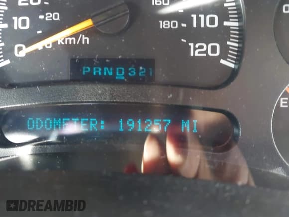 ✅ 2005 Chevrolet Silverado 2500HD LS • VIN: 1GCHK23U35F966564 • Lot: 43402975. Wystawiony na IAAI z przebiegiem 191 257 mil. Bezpłatny archiwum sprzedaży aukcyjnych z USA i szczegółowy raport historii pojazdu na DreamBid. Zdjęcie 15.