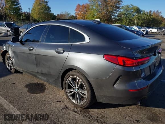 ✅ 2021 BMW 2 Series 228i xDrive • VIN: WBA73AK08M7H61171 • Lot: 43459520. Wystawiony na IAAI z przebiegiem 90 969 mil. Bezpłatny archiwum sprzedaży aukcyjnych z USA i szczegółowy raport historii pojazdu na DreamBid. Zdjęcie 3.