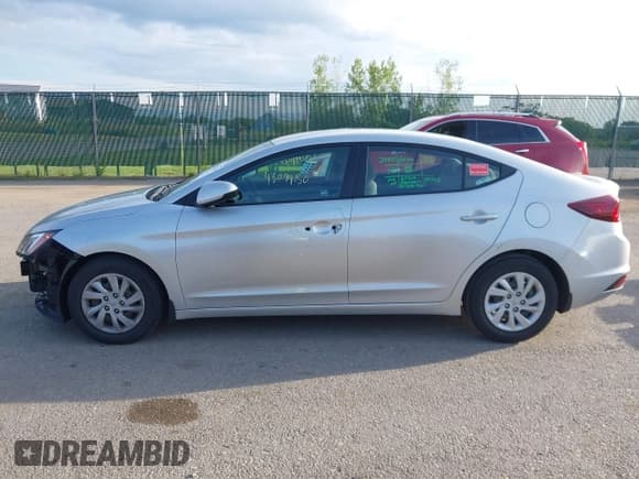 ✅ 2020 Hyundai Elantra SE • VIN: 5NPD74LF0LH522171 • Lot: 43099150. Listed on IAAI with 20,654 mi. Free auction sales archive from the USA and detailed vehicle history report at DreamBid. Image 14.