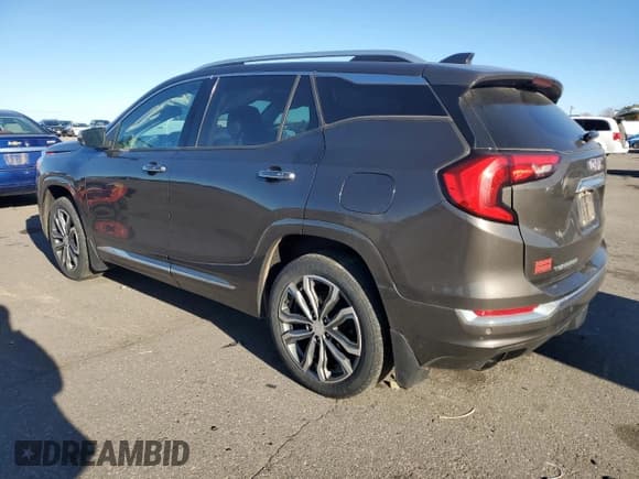 ✅ 2019 GMC Terrain Denali • VIN: 3GKALXEX3KL323740 • Lot: 91210415. Wystawiony na Copart z przebiegiem 85 409 mil. Bezpłatny archiwum sprzedaży aukcyjnych z USA i szczegółowy raport historii pojazdu na DreamBid. Zdjęcie 2.