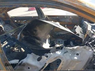 ✅ 2015 Dodge Charger SXT • VIN: 2C3CDXHG6FH798833 • Lot: 43469032. Wystawiony na IAAI z przebiegiem Nie podano. Bezpłatny archiwum sprzedaży aukcyjnych z USA i szczegółowy raport historii pojazdu na DreamBid. Zdjęcie 5.