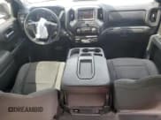 ✅ 2020 Chevrolet Silverado 1500 Custom • VIN: 1GCPWBEF6LZ260957 • Lot: 61503355. Wystawiony na Copart z przebiegiem 107 929 mil. Bezpłatny archiwum sprzedaży aukcyjnych z USA i szczegółowy raport historii pojazdu na DreamBid. Zdjęcie 8.